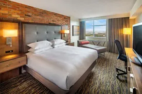 DoubleTree by Hilton Toronto Airport - Vue de la chambre