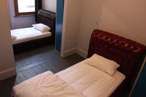 Backpackers Imperial Hotel - Room