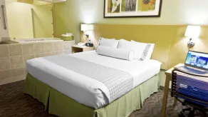 Hotel Nexus; BW Signature Collection - Chambre