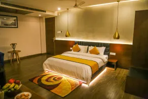 Four Leaf Hotel - Sapphire Blue, Varanasi - Chambre