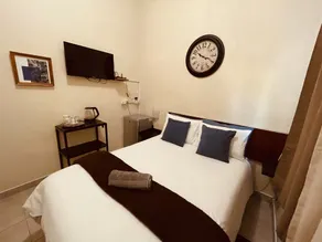 Abrama Bed And Breakfast - Room