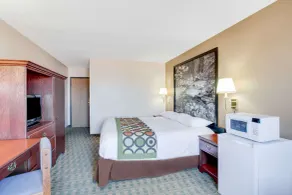 Super 8 by Wyndham Mitchell - Chambre
