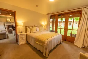 Wanaka Homestead Lodge & Cottages - Room