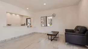 Platinum Stay Inn & Suites - Lobby