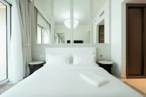 KeyRock - Palm View Luxury Stay in GB - Room