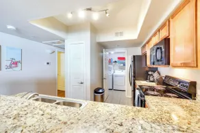 Steps to Pool! Family-Friendly Scottsdale Retreat - Innvendig