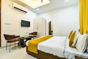 Diplomat Regency Yashobhoomi - Room