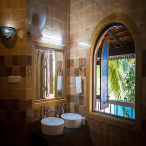 Papa Jolly Eco Resort - Near Morjim Beach - Salle de bain
