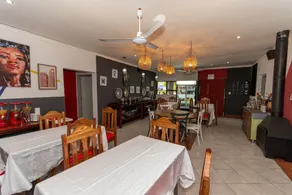 Woodpecker's Guest House - Restaurant