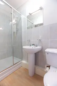 The Kings Arms Otterton - Bathroom