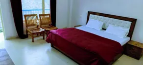 The Yamuna Deck Resort and Cafe - Room