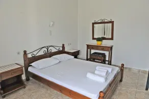 Morfeas Hotel - Habitación
