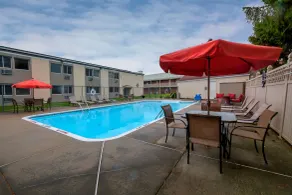 Red Roof Inn and Suites Herkimer - Pool