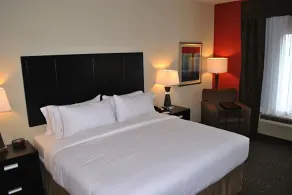 Holiday Inn Express Salem by IHG - Zimmer