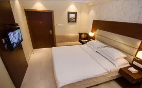 Hotel Aura - Room