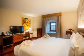 Hotel & Spa Monasterio de Boltaña - Chambre