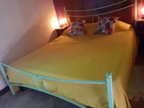 The Little House of Vacone Italy - Room