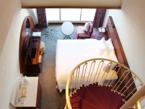 Sheraton Okinawa Sunmarina Resort - Chambre