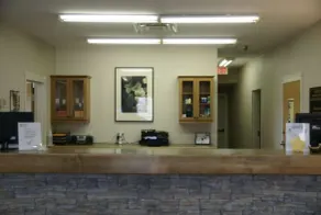 R&R Inn & Suites - Borne des arrivées/des départs