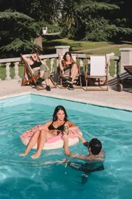 Elena Hostel - Pool