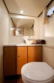 Une Nuit à Bord - Salle de bain