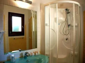 Hotel Monti Di Mola - Bathroom