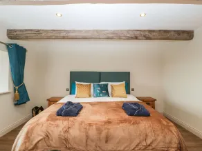 Palace Farmhouse - Room