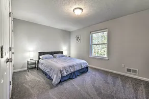 Pocono Home Near Lake with Fire Pit, Game Room, Pool - Interiør