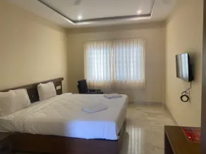 Kinara Executive Lodge - Room