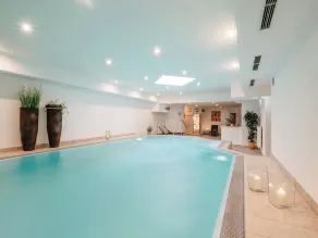 Hotel Restaurant Zum Goldenen Anker mit Hallenbad & Wellnessbereich - Pool
