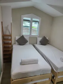 Byron Bay Beachfront Holiday Apartments - Room