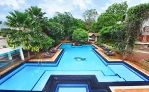 Mandara Rosen Yala, Kataragama - Piscine