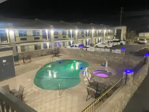 Days Inn by Wyndham El Paso West - Pool