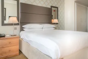 Queens Hotel & Spa - Room