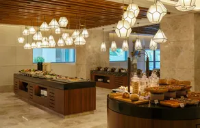 The Leela Hyderabad  Banjara Hills  - Restaurant