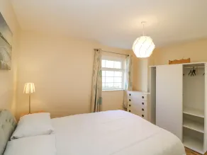 Sea's The Dream - Room