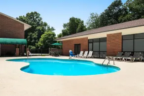 Days Inn by Wyndham Lexington - Piscine