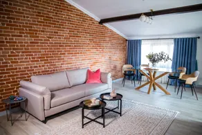 First Apartments - Zimmer