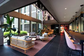 YOTEL Geneva Lake - Reception