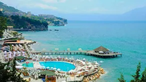 Vlora Apartments - Pool
