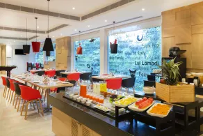 Red Fox by Lemon Tree Hotels, Dehradun - Restaurant
