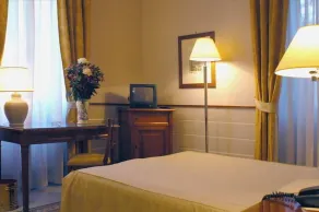 Hotel Flora - Room