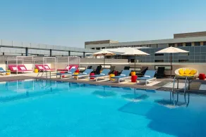 Element by Marriott Dubai Airport - Piscine