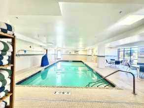 Hampton Inn Commerce Novi - Pool