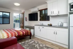 Tasman Holiday Parks - Torquay Palms - Room