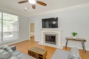 Dogs Welcome, Fenced Yard: Richmond Retreat! - Interiør