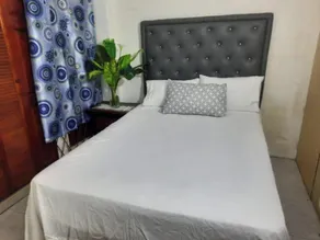 Modern and Comfortable 2bedroom Flat - Zimmer