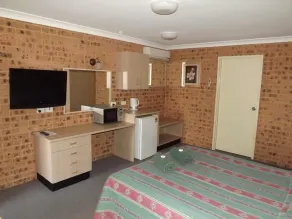 Aberdeen Motel - Room