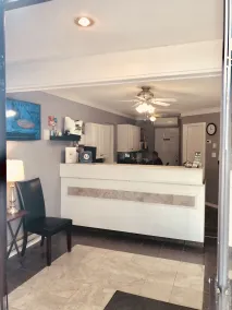 Tiki Shores Inn & Suites - Réception
