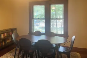 Walkable 1900s Home w/ Porch in Downtown Buda - Interiör